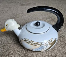 VINTAGE White Metal Enamelware Duck Teapot / Kettle NICE Stove Top Tea Pot