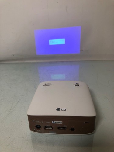 Mini proiettore Lg ph150g con telecomando - Foto 4 di 9