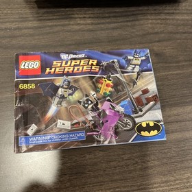 LEFO DC Super Heroes Batman 6858 Catwoman Car cycle City Chase Complete