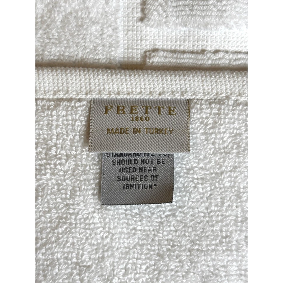 Alfombra de baño de algodón turco de lujo FRETTTE 1860 blanca texturizada acanalada NUEVA Foto 4 de 4