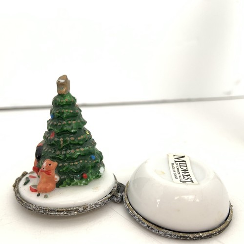 Vintage Midwest Of Cannon Falls Christmas tree Hinged porcelain box - Picture 3 of 5