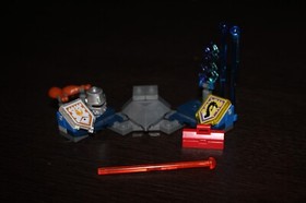 LEGO NEXO KNIGHTS: Ultimate Robin (70333) 100% Complete With Booklet No Box