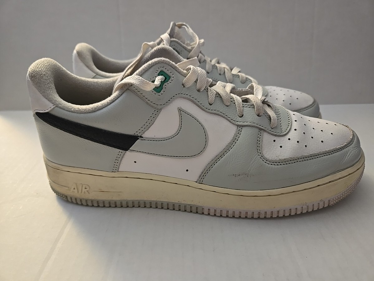 Nike Air Force 1 Low '07 LV8 Split Light Silver DZ2522-001 Nike Air Force 1 Low '07 LV8 Split Light Silver DZ2522-001