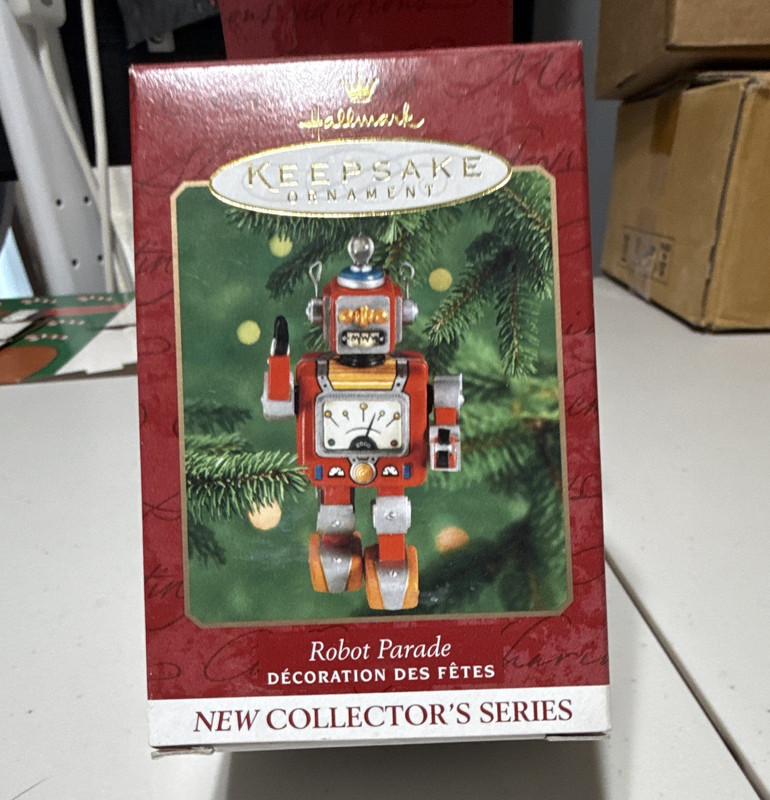 Hallmark Keepsake Robot Parade Tin Robot Hanging Christmas Ornament 2000 QX6771
