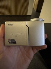 Nikon Coolpix S10 VR Digitalkamera