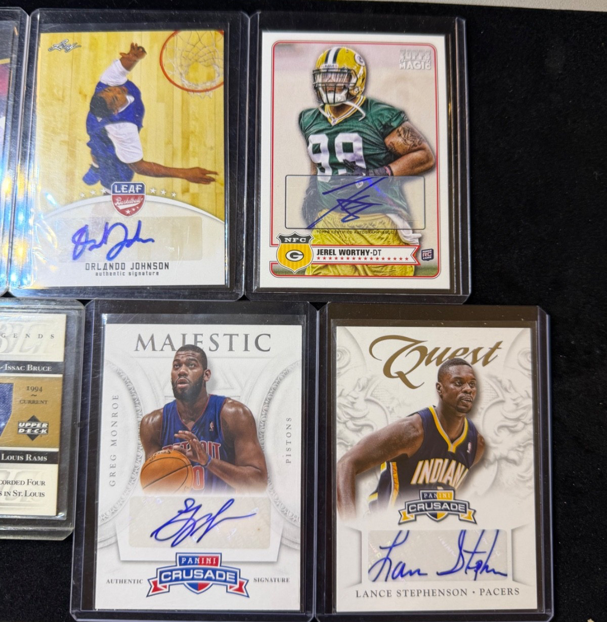 Football & Basketball Hit Lot (6 Cards) 5 Autographs /250 & Game Used Jersey Lot view 4
