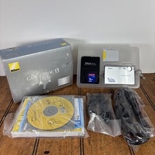 Nikon Coolpix S9 6.1MP 3x Zoom Digital Camera Battery Charger Box USB Cable