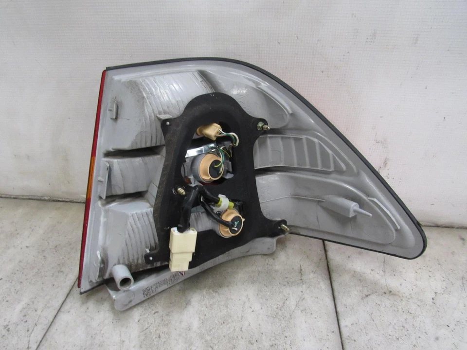 2001 2002 2003 2004 LEXUS LS430 lanterna traseira lateral esquerda do motorista quarto 8156150100 - Imagem 2 de 4