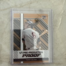 Pro Set 1/1 Black/gold Pre-production Tony Oliva