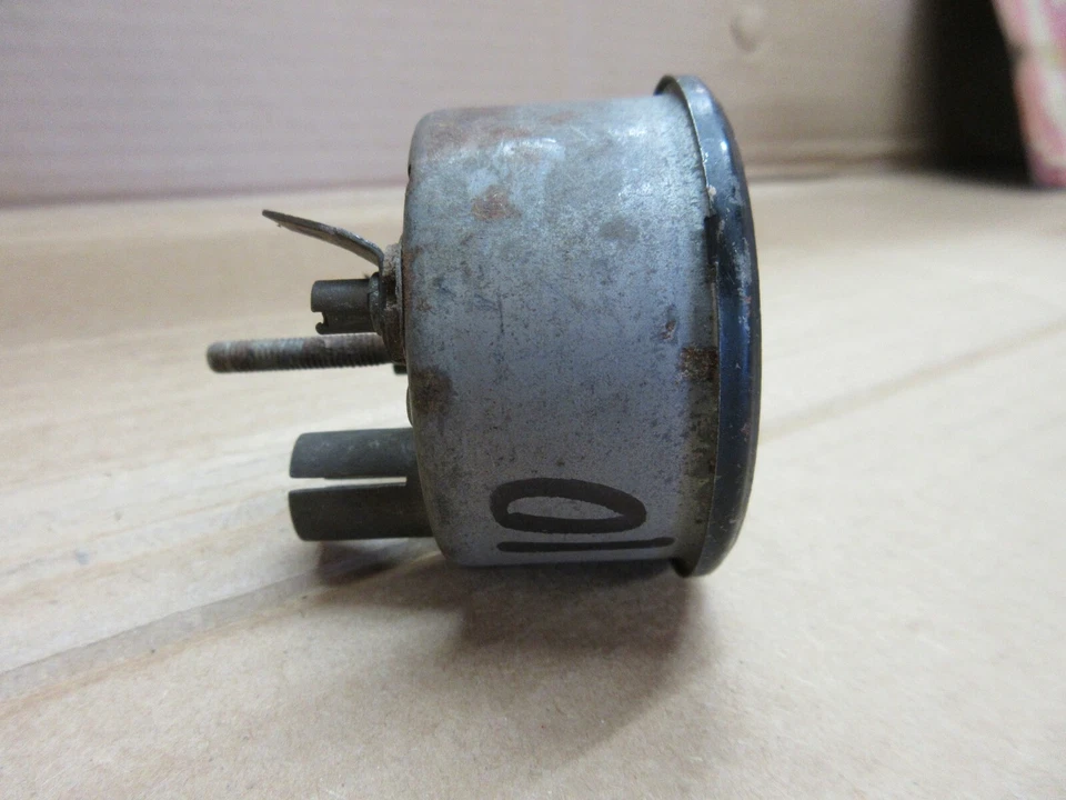 Vintage MG MGB Smiths Round Fuel Gauge L10 - Image 3 of 4