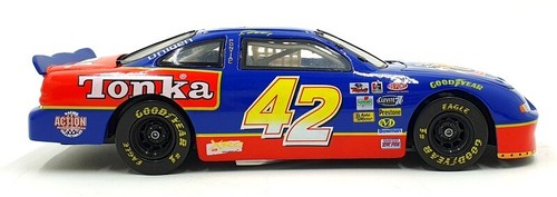 Action 1/24 Scale 7624C - 1996 Pontiac Grand Prix Tonka #42 R.Gordon - Picture 3 of 5
