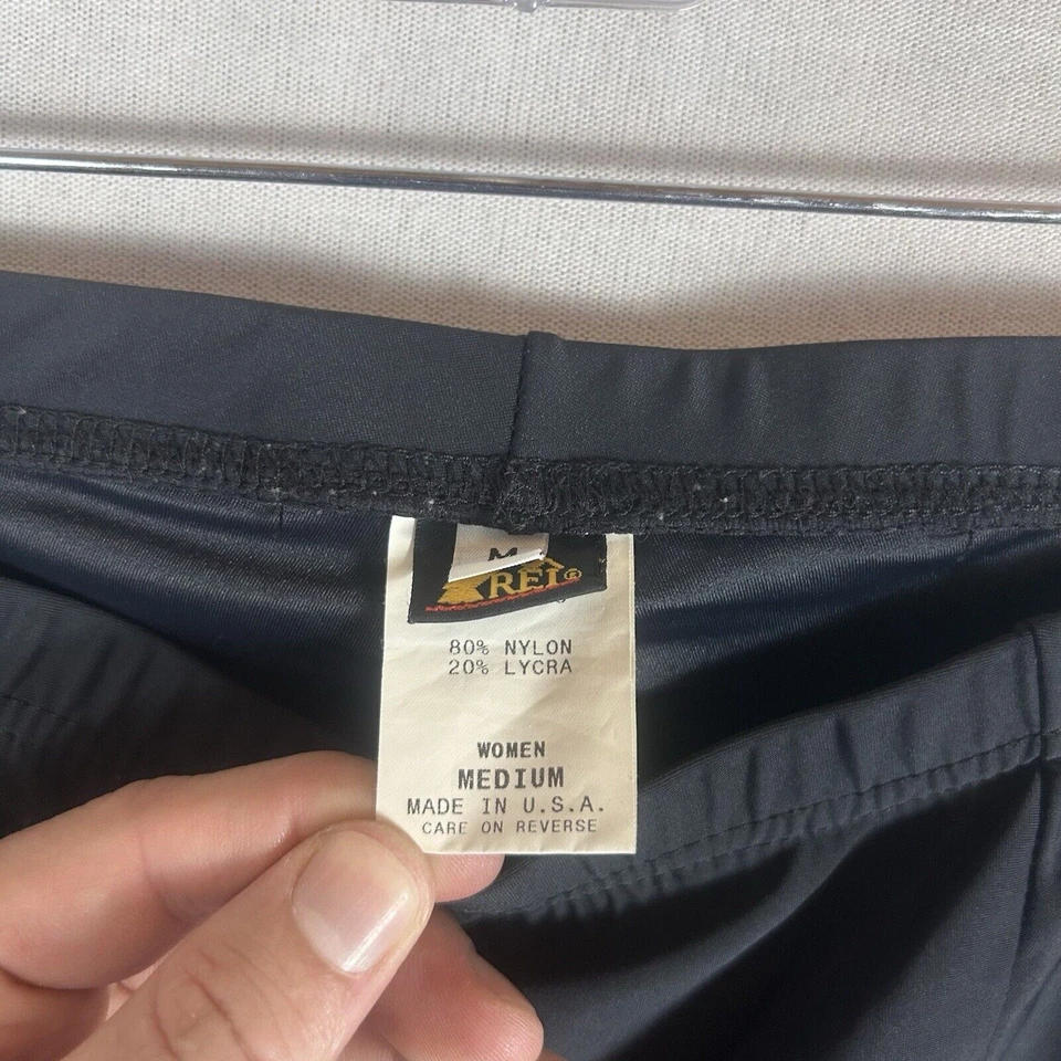 Vintage R.E.I. Cycling Shorts Womens Medium Made in USA Black Padded Compression - Image 2 of 4