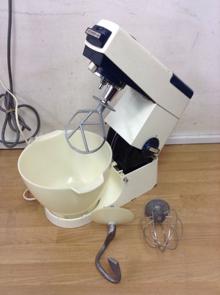 kenwood chef a701a attachments