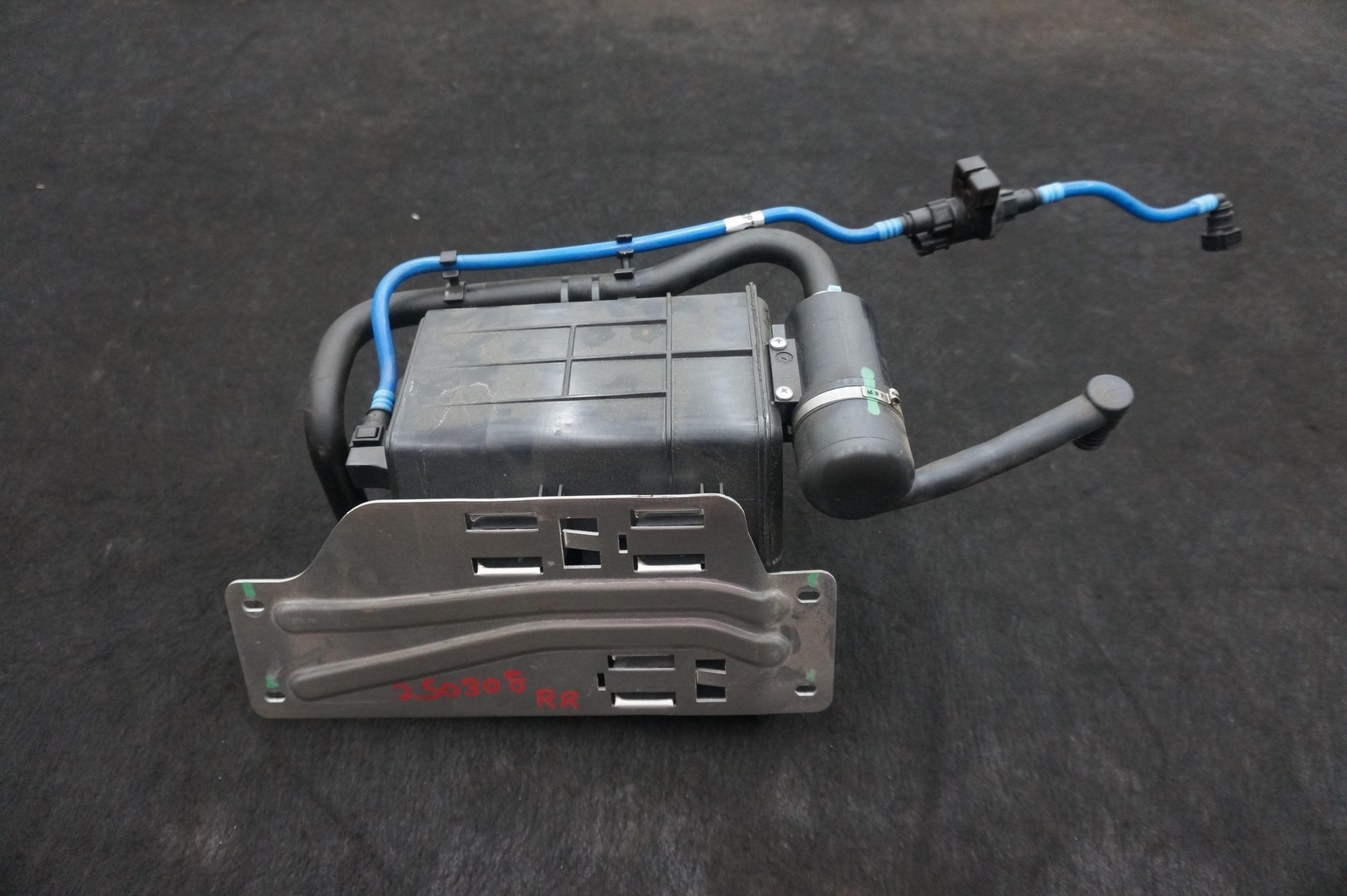 Fuel Vapor Charcoal Canister Evaporator OEM 11K0057CP McLaren 650S 2015 570S