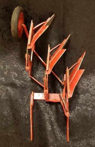1954 ESKA IH Int. Harvester McCormick Tractor Plow 3 Bottom 1:16 Scale RARE!!!! - Picture 12 of 18