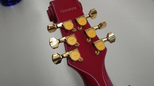 GUITARRA ELÉCTRICA FERNANDES BT 120MM ROJA 623278 - Imagen 10 de 15
