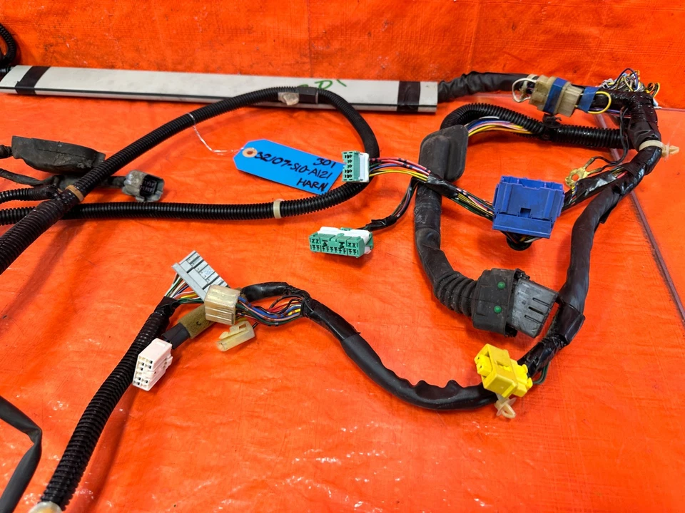 1998 98 HONDA CR-V CRV - DRIVER LEFT FLOOR WIRE HARNESS WIRING LOOM - OEM #301 - Image 4 of 4