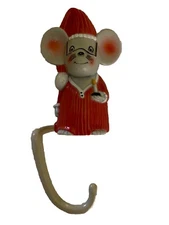 Santa Mouse Christmas Stocking Holder Hanger Sun Hill Industries Vintage Plastic
