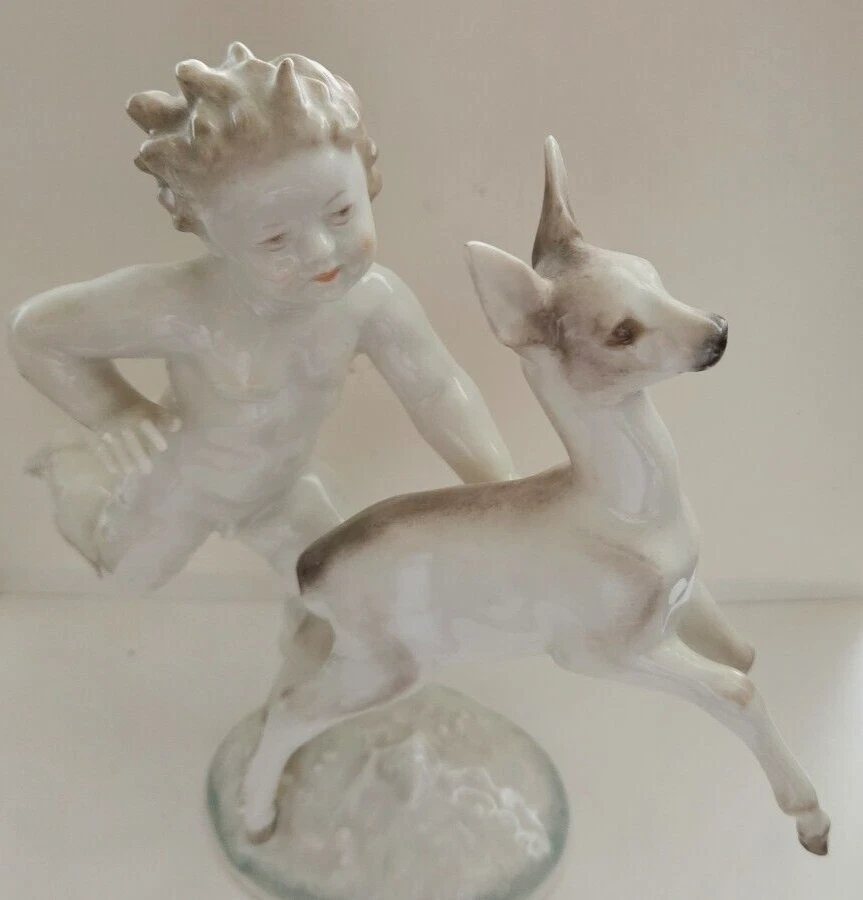 Estatuilla de porcelana Hutschenreuther Selb años 40 querubín y ciervo Alemania Karl Tutter Foto 3 de 4