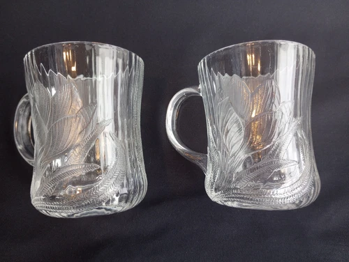 Set Of 2 Vintage Arcoroc Crocus Clear Glass Mug Cup Embossed Flower 10 oz France