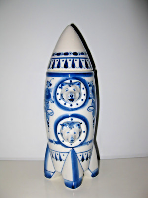 BELKA STRELKA SPACE DOGS RUSSIAN SOVIET GZHEL ROCKET PORCELAIN JUG GAGARIN
