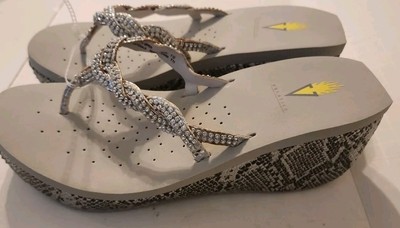 Avery Volatile platform wedge sandals Womans Size 10 Gray NWOB Sequin Thong
