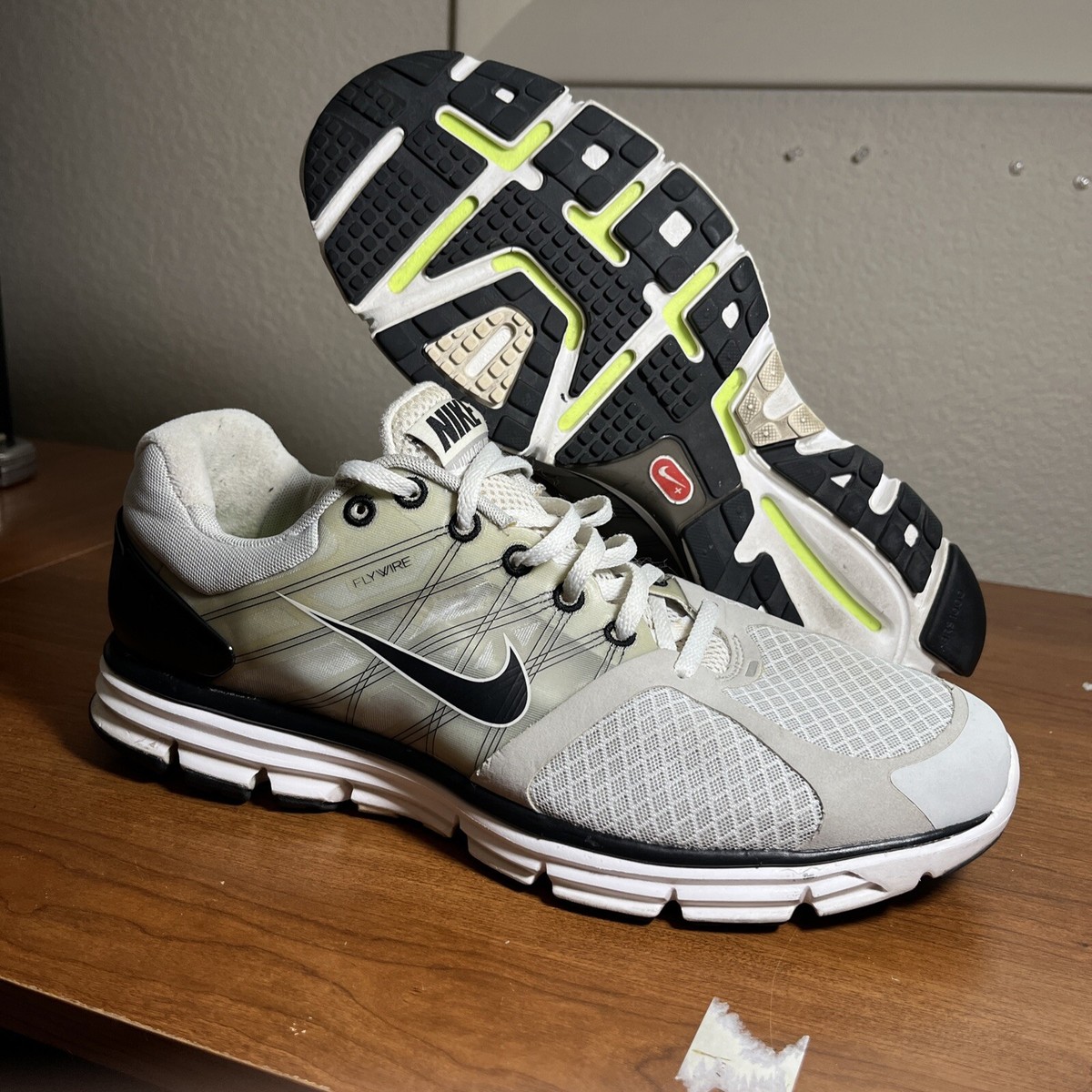 Nike Lunarglide Lunarlite Men's size 12 Dynamic Support Gray Nike Lunarglide Lunarlite Men's size 12 Dynamic Support Gray
