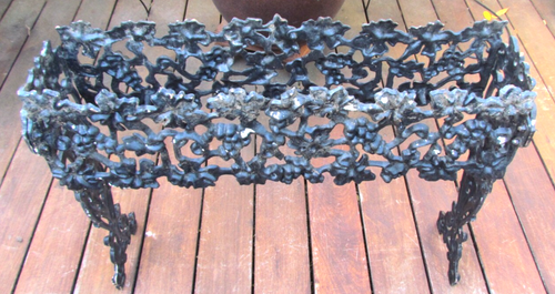 ANTIQUE CAST IRON GRAPE VINE RECTANGULAR PLANT / FLOWER STAND - Picture 4 of 12