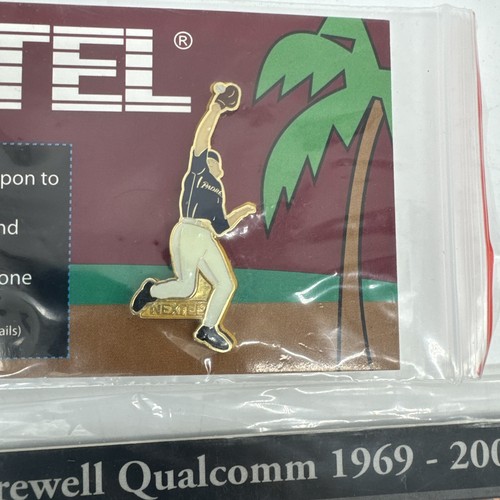 San Diego Padres Farewell Qualcomm Nextel Collectors Board & 1 Player Pin - Picture 3 of 6