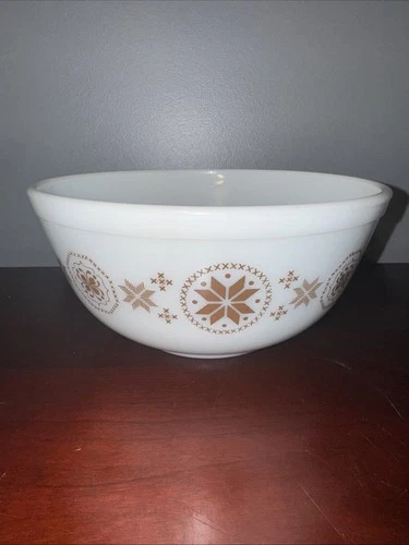 Vintage Pyrex Town & Country #403 Nesting Bowl Ovenware White Brown 2.5 Qt