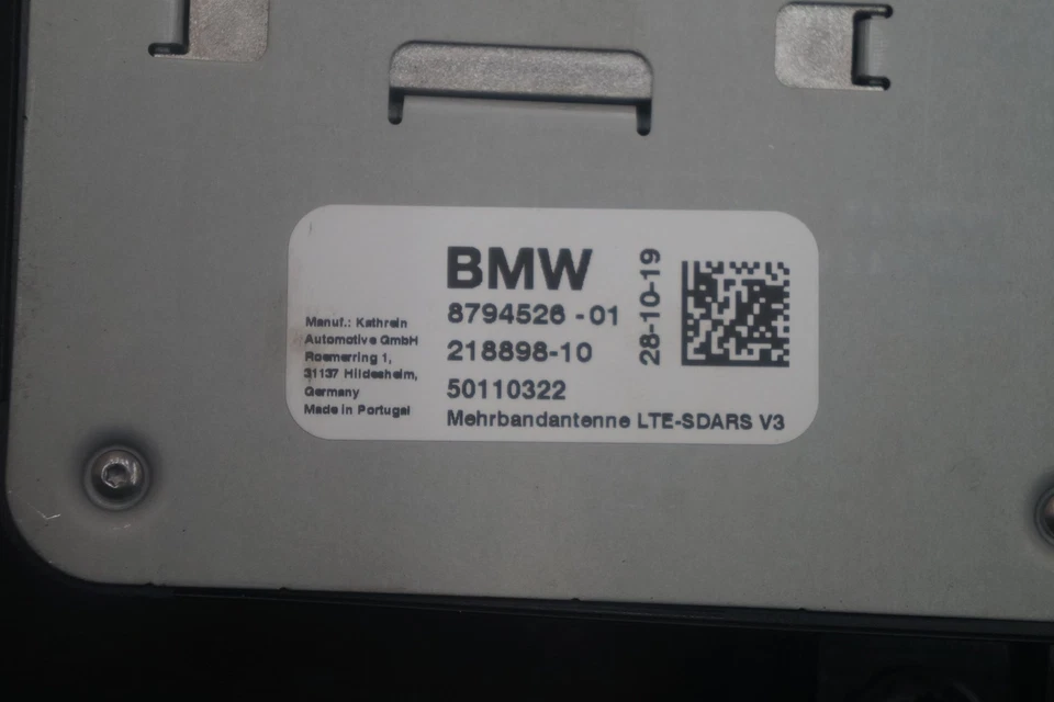 Unidad de módulo de control de antena trasera izquierda 8794526 OEM Toyota Supra 2020 Foto 4 de 4