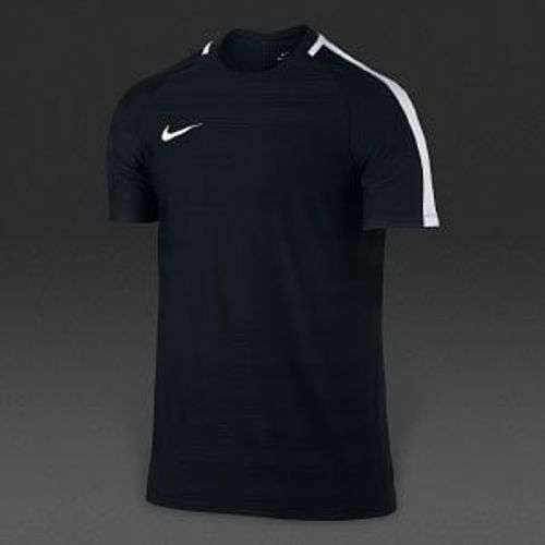 nike squad 15