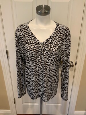Tahari Black & White Abstract Print V-Neck Top, Size XL