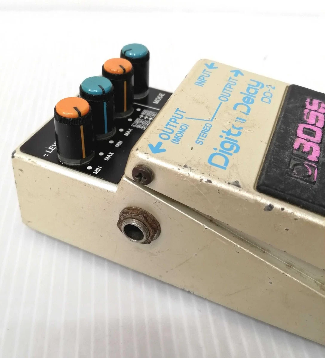BOSS DD-2 Digital Delay Guitar Effect Pedal JAPAN DD2 Effects 