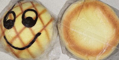 ''Smiley face'' Pineapple bread bun Pan Chocolate scented large squishy toy
