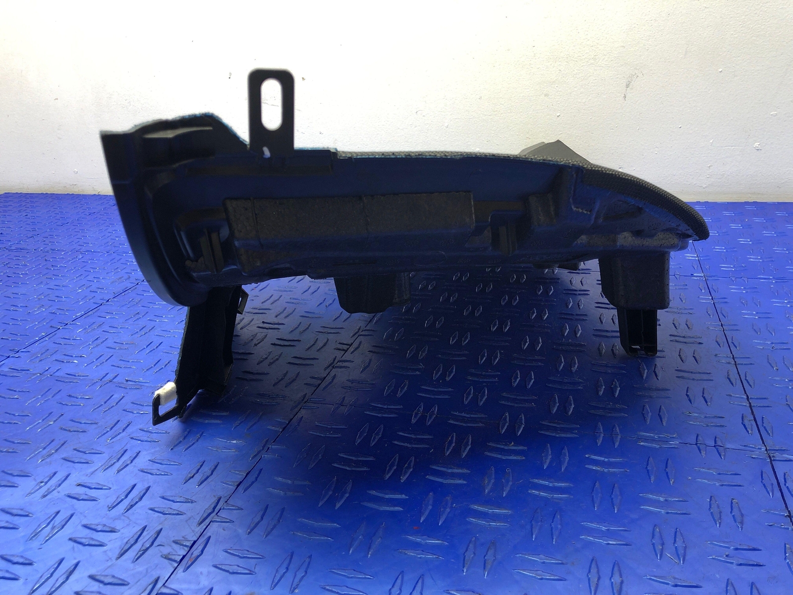 2014-2020 BMW I8 REAR LEFT INTERIOR INNER QUARTER TRIM PANEL BLACK 5143-7335811