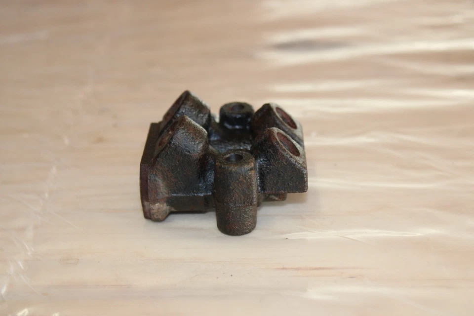 Válvula dosificadora de freno Mazda 626 1993-1997 Foto 4 de 4