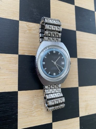 Vintage Timex 21 Men’s Mechanical Watch