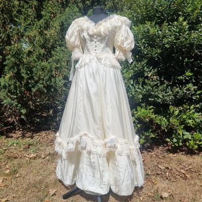 Vintage 1980s Pronuptia Silk Southern Belle Milkmaid Wedding Dress