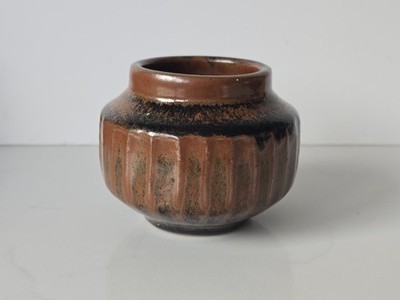 David Leach kleine geschliffene Steinzeug Vase mit Tenmoku Glasur