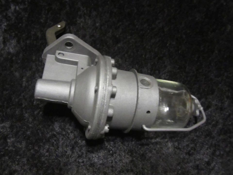 1950-1957; 1960-1962 IHC 6 Cylinder Truck New Completely Restored 4459 Fuel Pump - Image 4 of 4