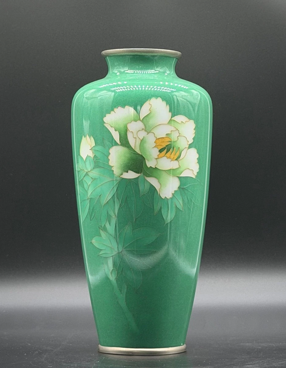 25+ Green Vintage Original Antique Japanese Vases for sale