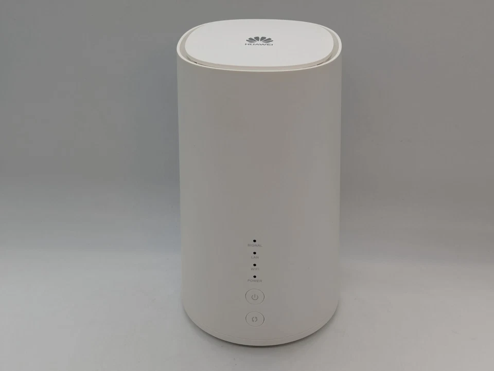 Huawei B528 B528s-23a wireless WiFi router 4G LTE SIM GigaCube white NO CABLE - Image 2 of 4