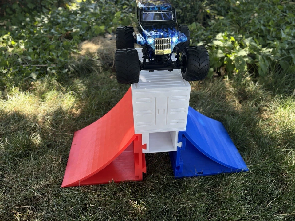 Rc Car Modular Backflip/Ramp - Stunts - Tracks - Lmt Mini - Monster Trucks - Image 3 of 4