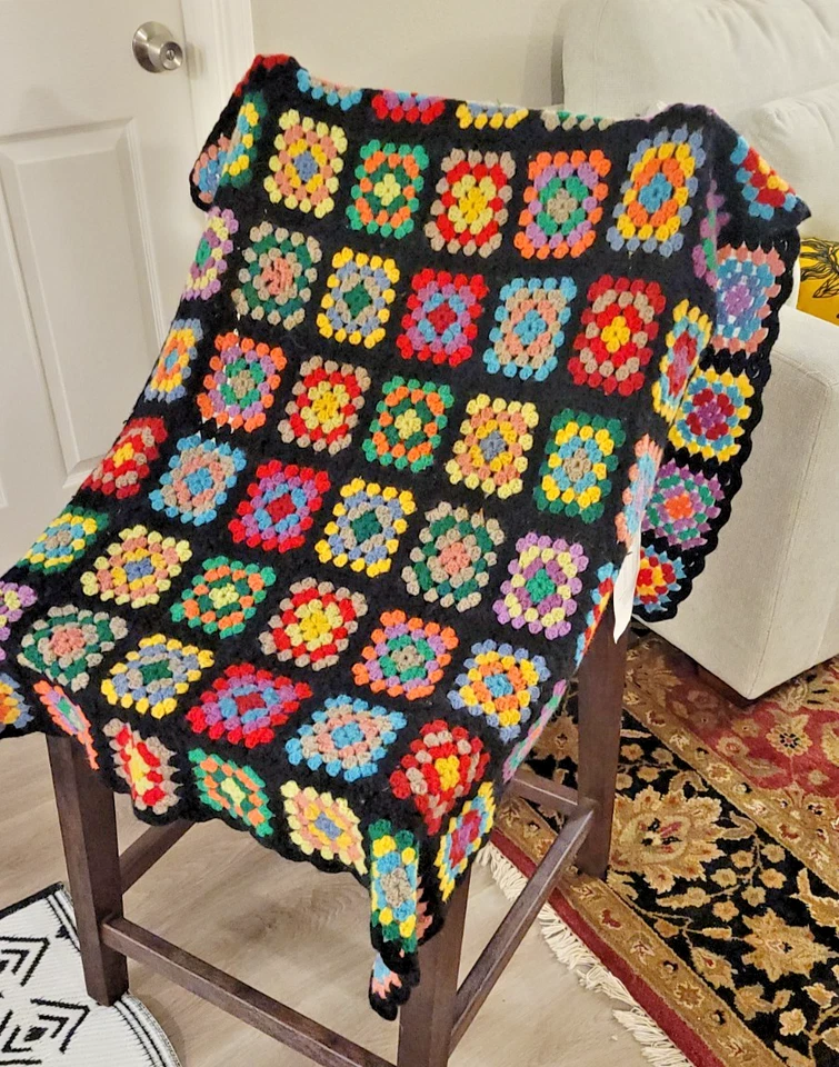 De Colección Crochet Granny Square Roseanne Negro Multicolor Afghan Throw Apx 57x30 Foto 2 de 4