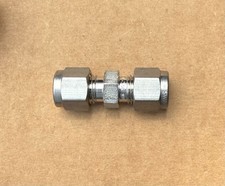 Swagelok 1/4" Stainless Steel Union Fitting SS-400-6 Several Available New