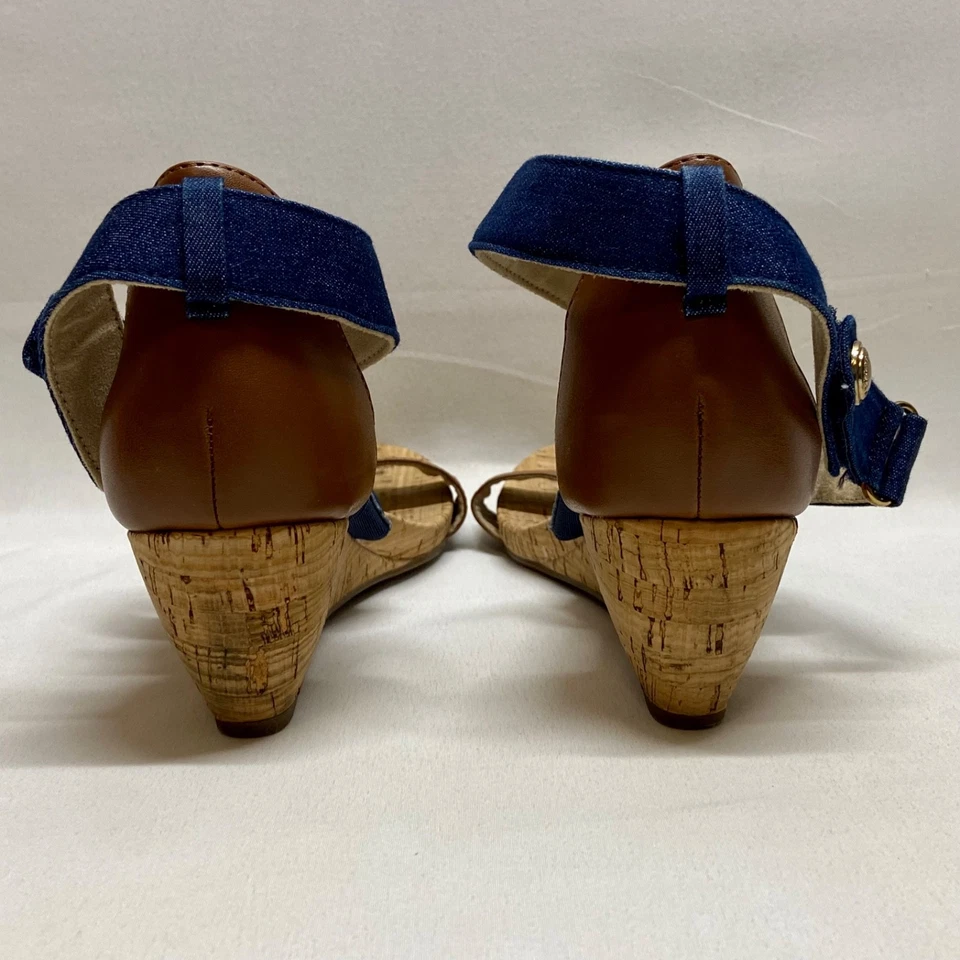 Sandalias de cuña deportivas Anne Klein para mujer 7 1/2 M azul correa cruzada logotipo dorado Foto 4 de 4