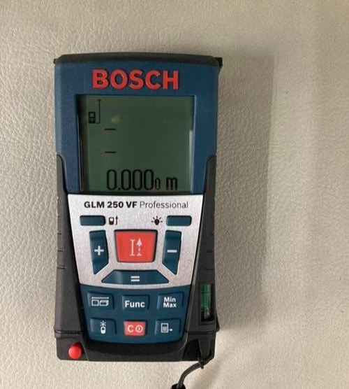BOSCH GLM 250 VF Professional レーザー距離計 GLM250VF(光学ファインダー付) レーザー距離計 1台 BOSCH