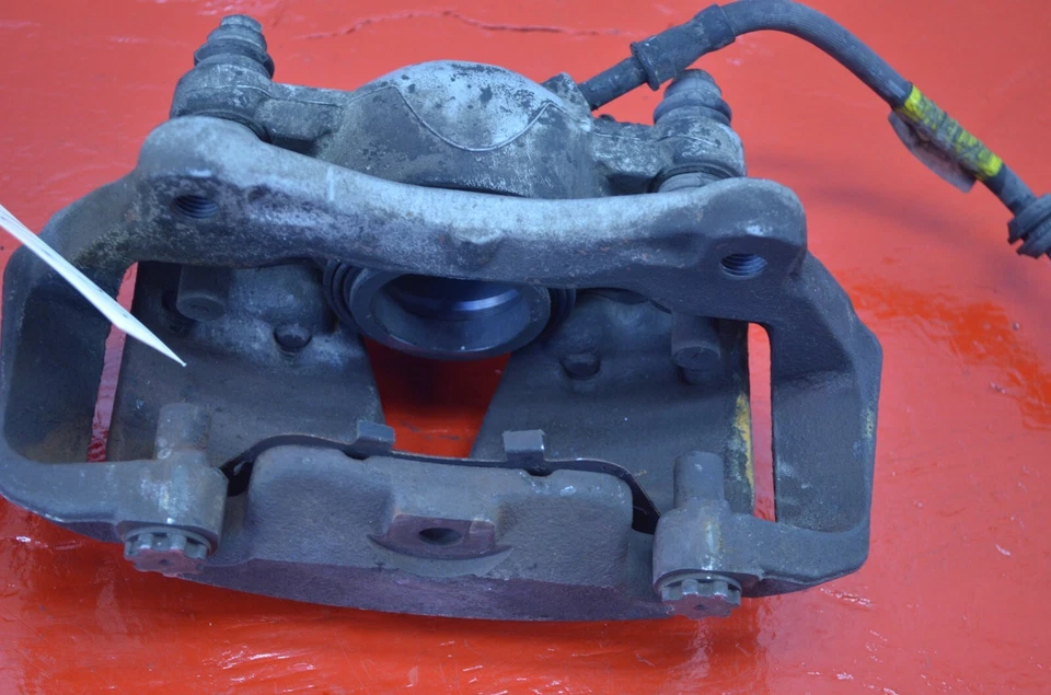 09-12 AUDI Q5 FRONT LEFT / RIGHT BRAKE CALIPER SET OEM - Image 2 of 4