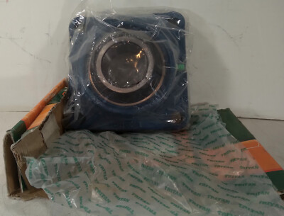 1 NEW TRITAN UC213-40 FOUR BOLT FLANGE BEARING NIB ***MAKE OFFER***
